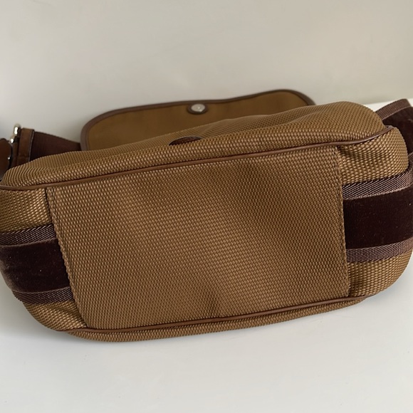 Authentic Saint Laurent canvas handbag - Picture 9 of 11